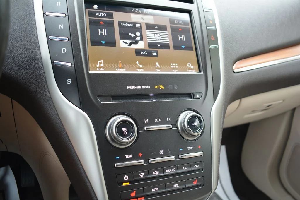 Used 2019 Lincoln MKC - photo 15