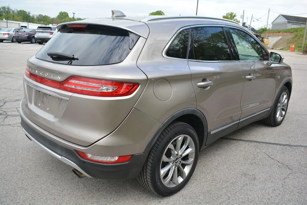 Used 2019 Lincoln MKC - photo 4