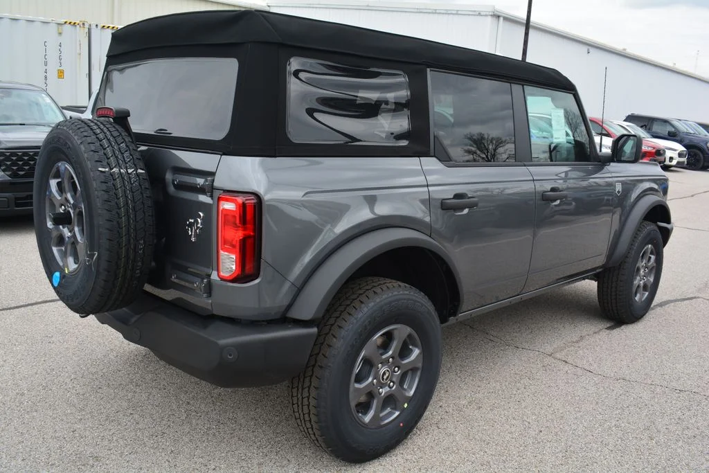 New 2026 Ford Bronco - photo 2