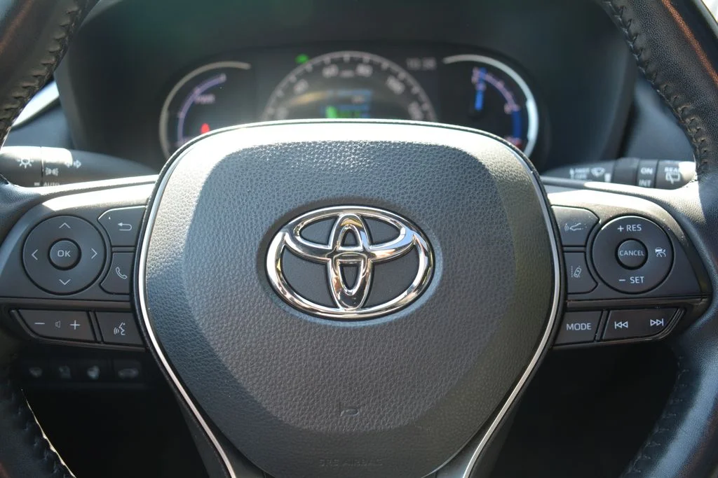 Used 2022 Toyota RAV4 - photo 14