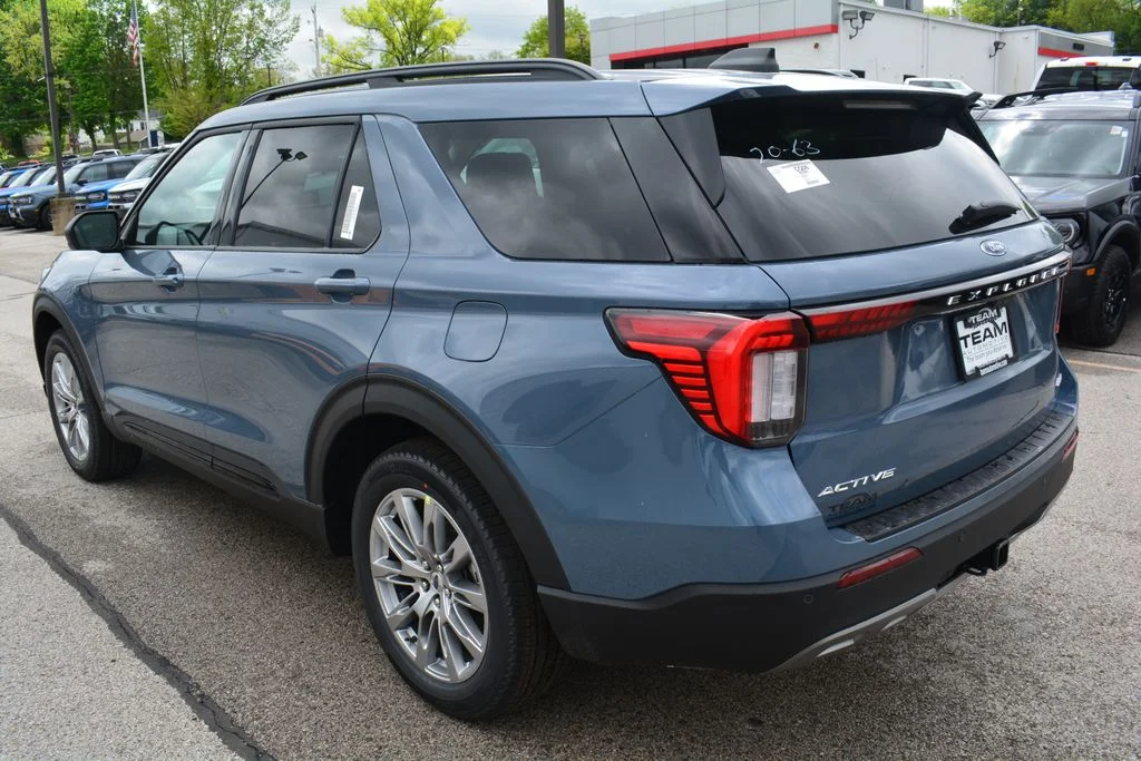 New 2026 Ford Explorer - photo 3