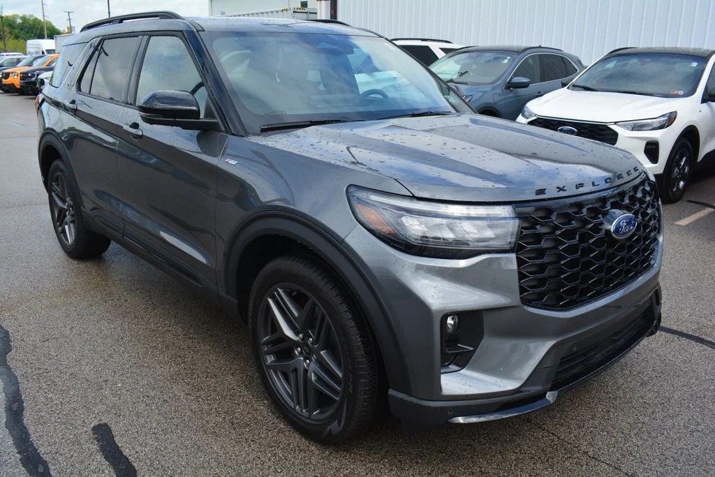New 2026 Ford Explorer - photo 1