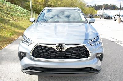 Used 2023 Toyota Highlander - photo 1
