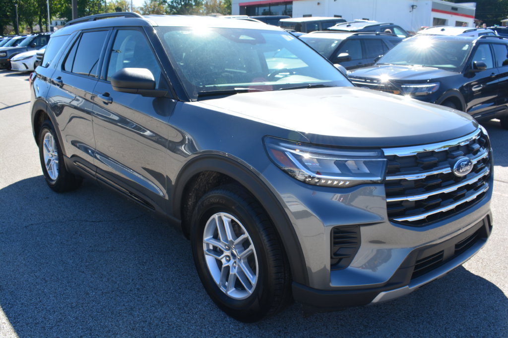 New 2026 Ford Explorer - photo 2