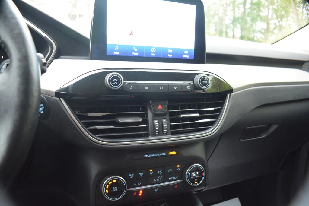 Used 2020 Ford Escape - photo 17