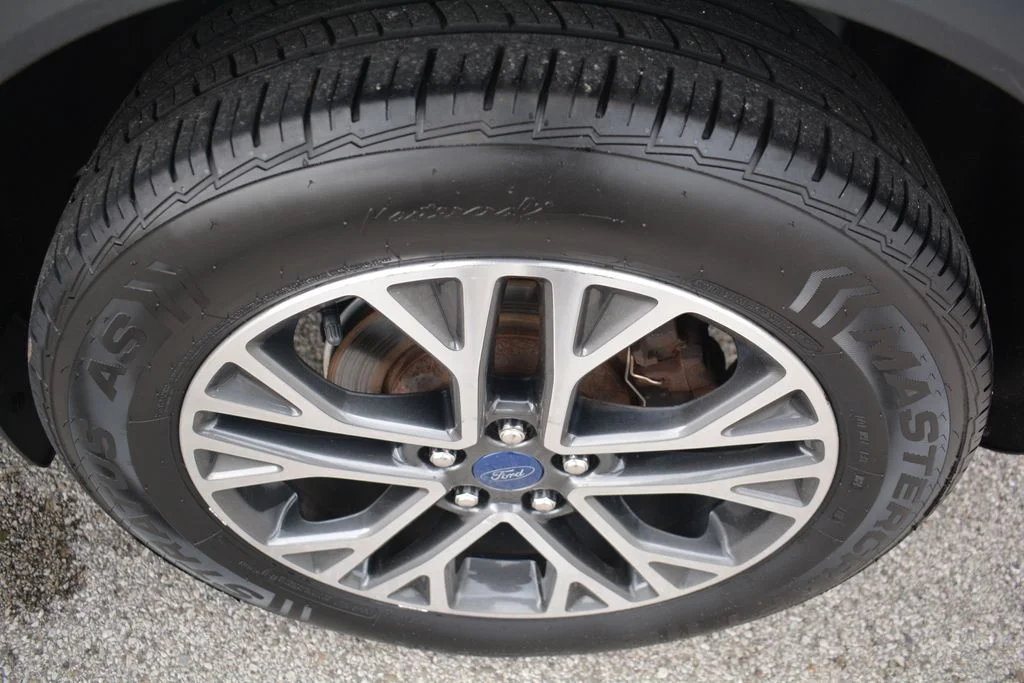Used 2020 Ford Escape - photo 27