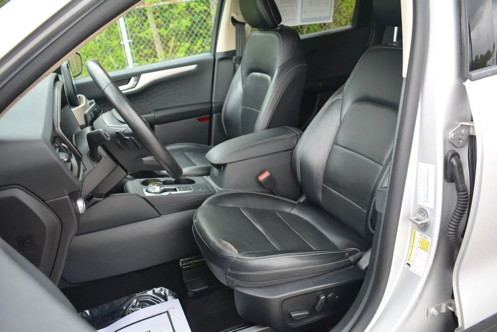 Used 2020 Ford Escape - photo 11