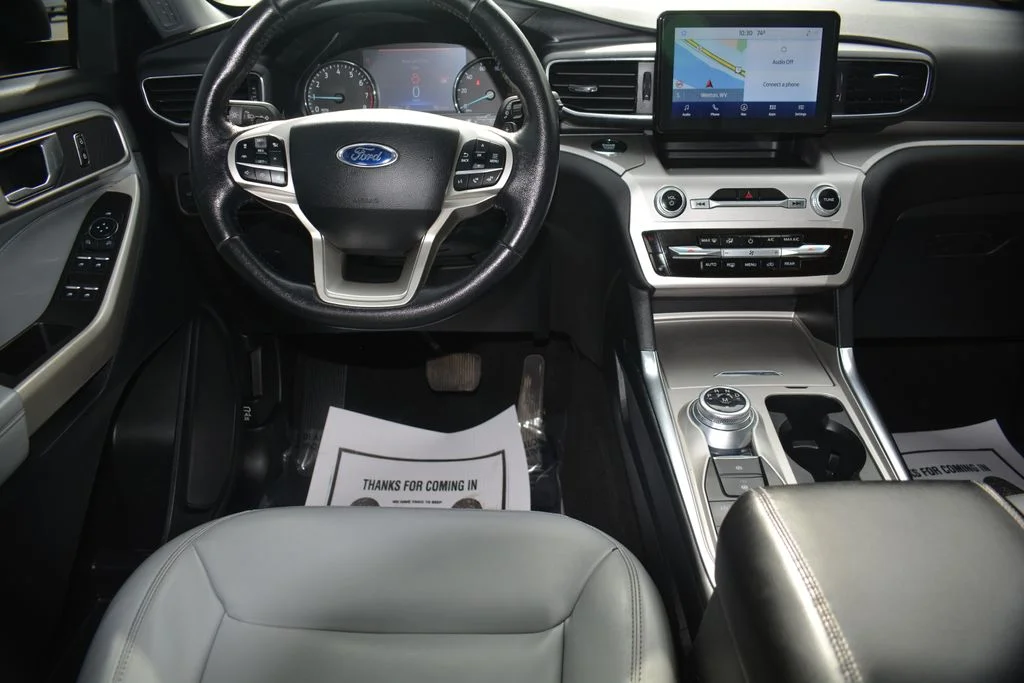 Used 2021 Ford Explorer - photo 2
