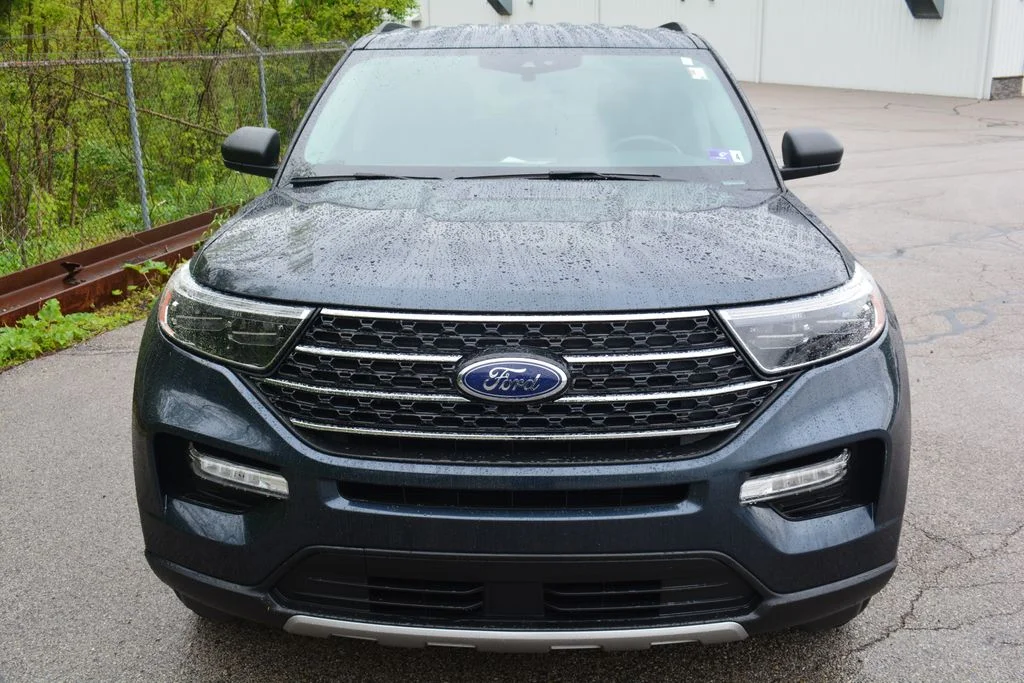 Used 2023 Ford Explorer - photo 1