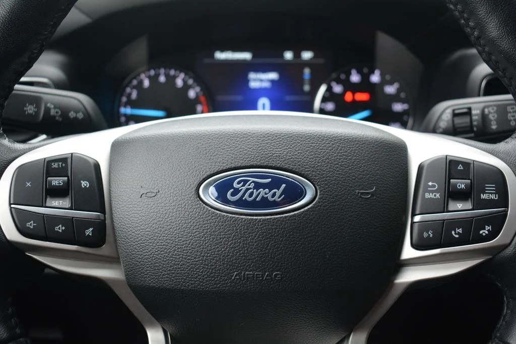 Used 2023 Ford Explorer - photo 10