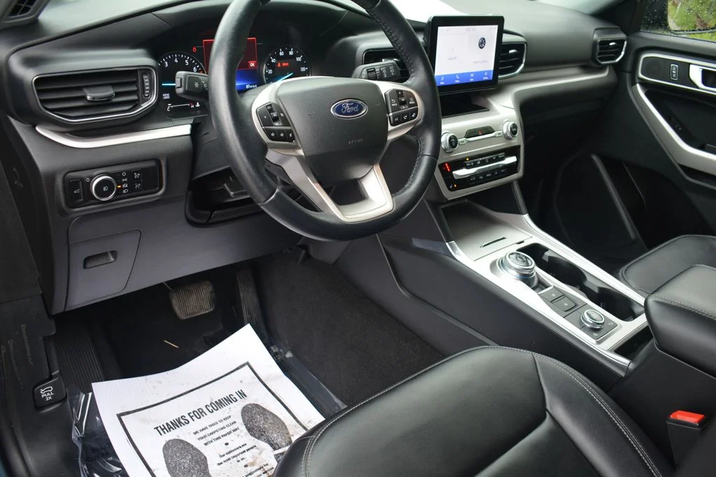 Used 2023 Ford Explorer - photo 9