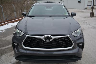 Used 2023 Toyota Highlander - photo 1