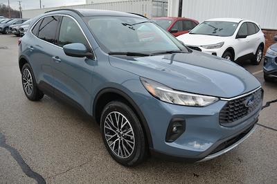 New 2025 Ford Escape - photo 1