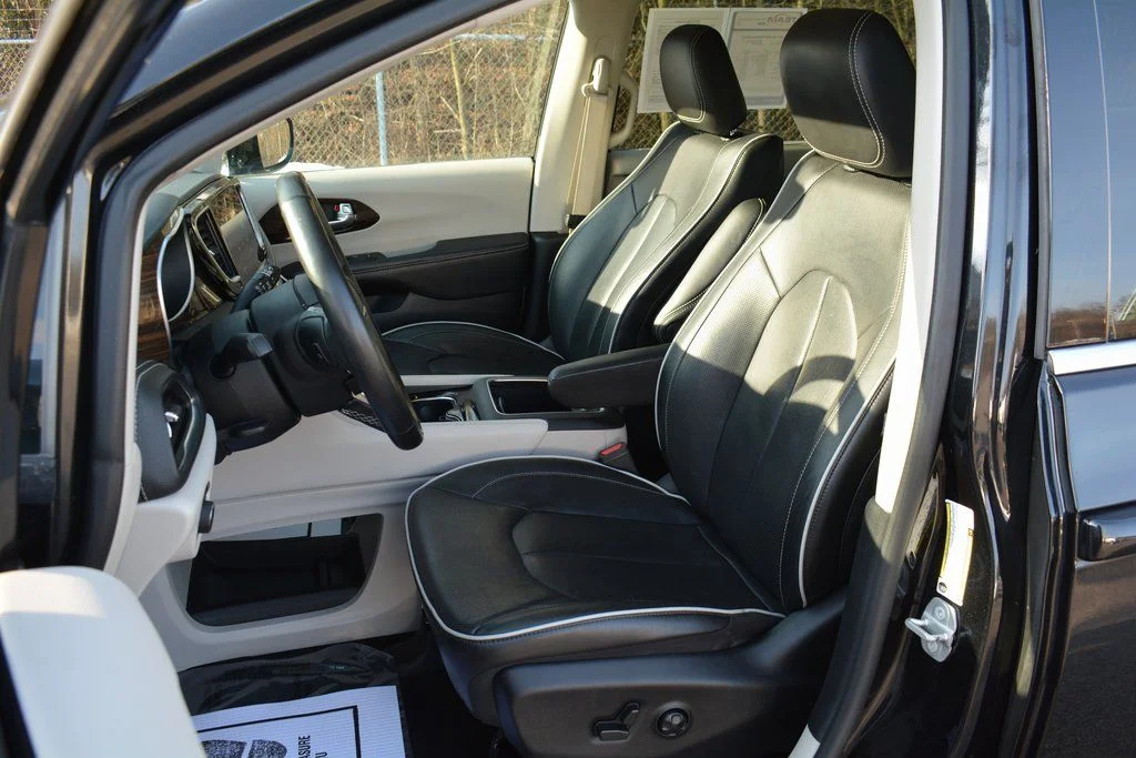 Used 2022 Chrysler Pacifica - photo 11