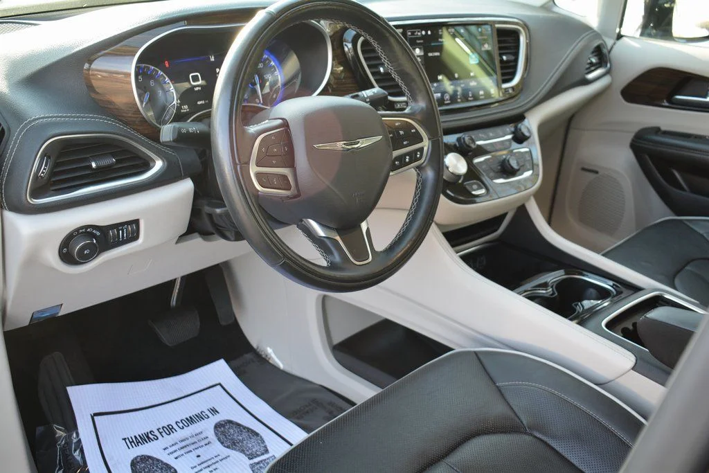 Used 2022 Chrysler Pacifica - photo 12