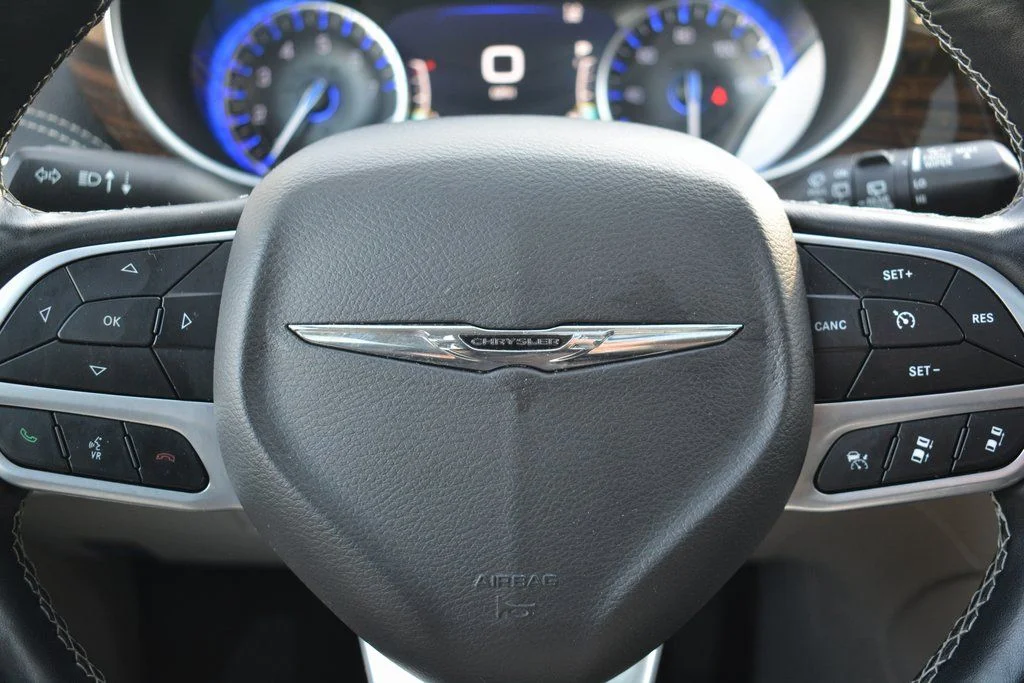 Used 2022 Chrysler Pacifica - photo 13