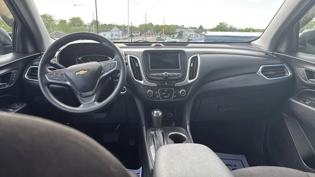 Used 2019 Chevrolet Equinox - photo 1
