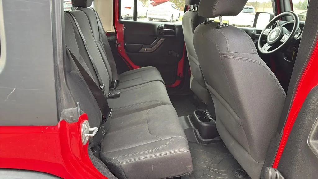 Used 2015 Jeep Wrangler - photo 7