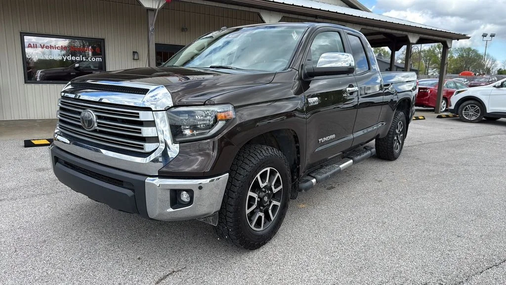 Used 2019 Toyota Tundra - photo 2