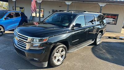 Used 2018 Chevrolet Suburban - photo 1