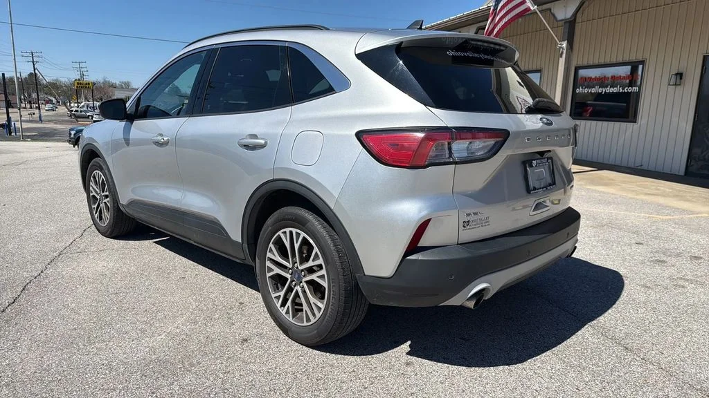 Used 2020 Ford Escape - photo 3