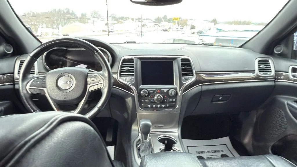 Used 2018 Jeep Grand Cherokee - photo 1