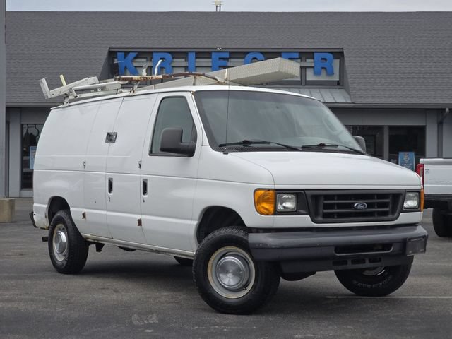Used 2006 Ford E-250 - photo 2
