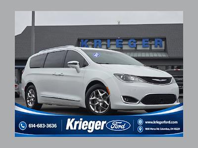 2017 Chrysler Pacifica FWD Minivan for sale #B60069B - photo 1
