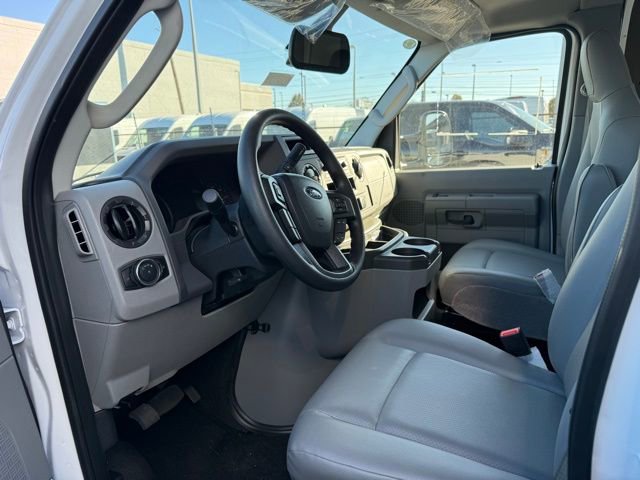 New 2026 Ford E-450 - photo 9