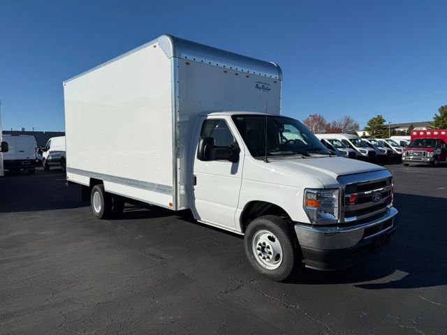 New 2026 Ford E-450 - photo 6