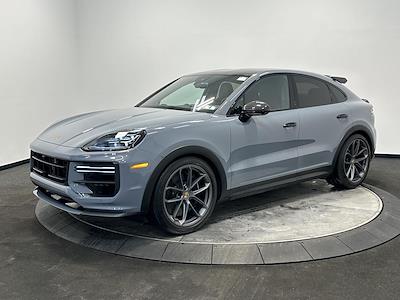 Used 2024 Porsche Cayenne - photo 1