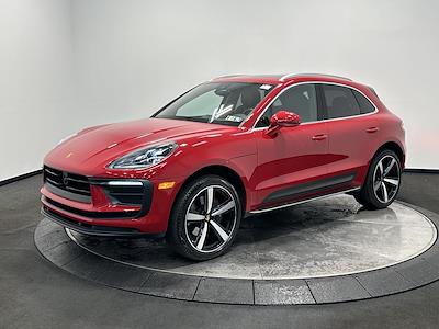 Used 2023 Porsche Macan - photo 1
