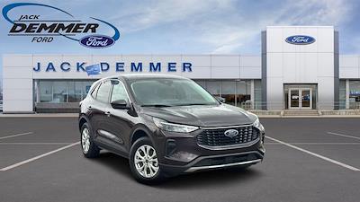 Used 2023 Ford Escape - photo 1