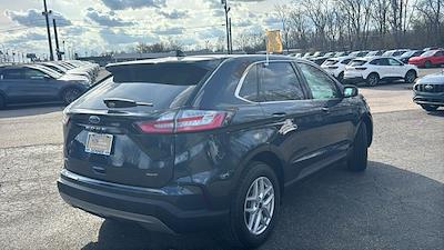 Used 2024 Ford Edge - photo 2