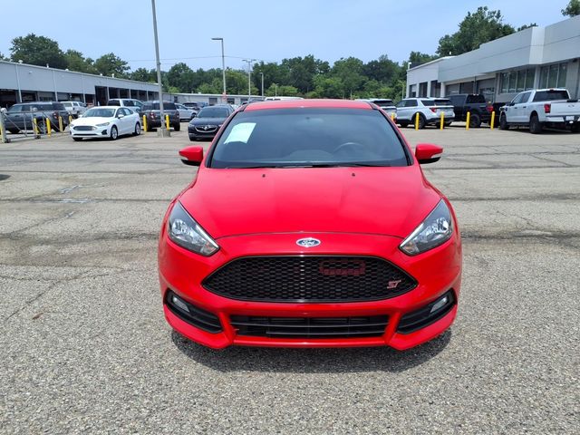 Used 2016 Ford Focus - photo 2