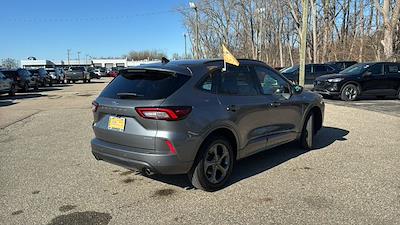 Used 2024 Ford Escape - photo 1