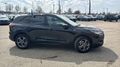 Used 2024 Ford Escape - photo 1