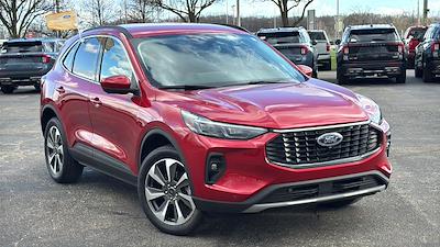 Used 2024 Ford Escape - photo 1