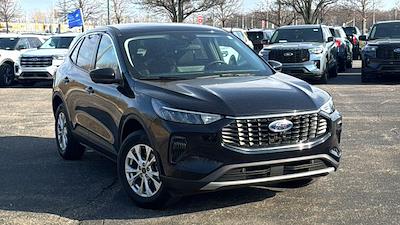 Used 2023 Ford Escape - photo 1