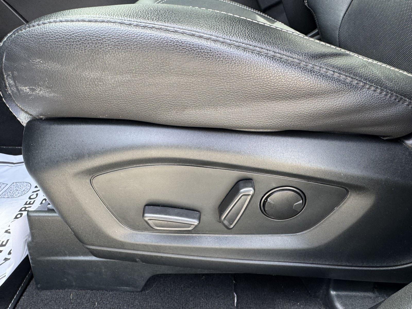 Used 2024 Ford Explorer - photo 12