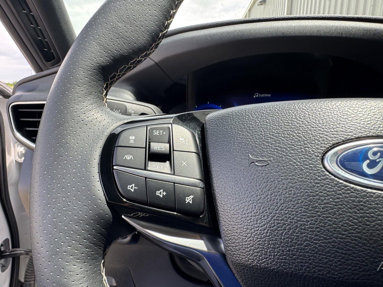Used 2024 Ford Explorer - photo 16
