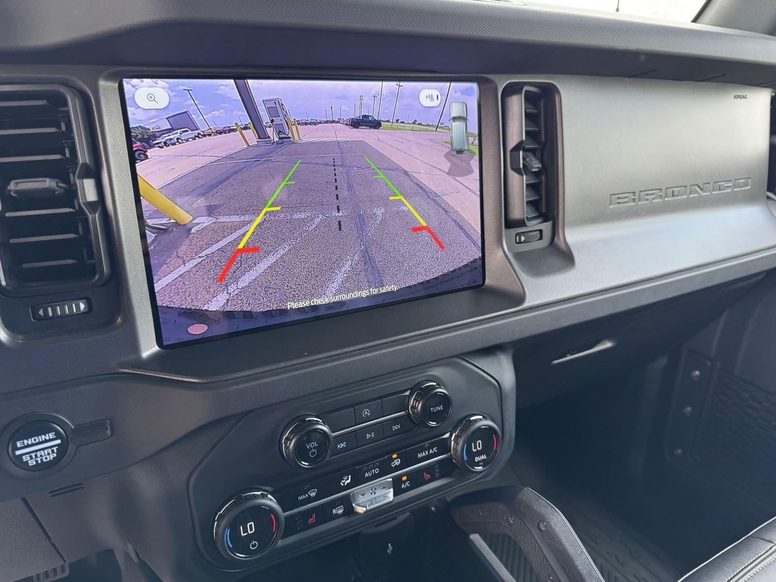 Used 2025 Ford Bronco - photo 8