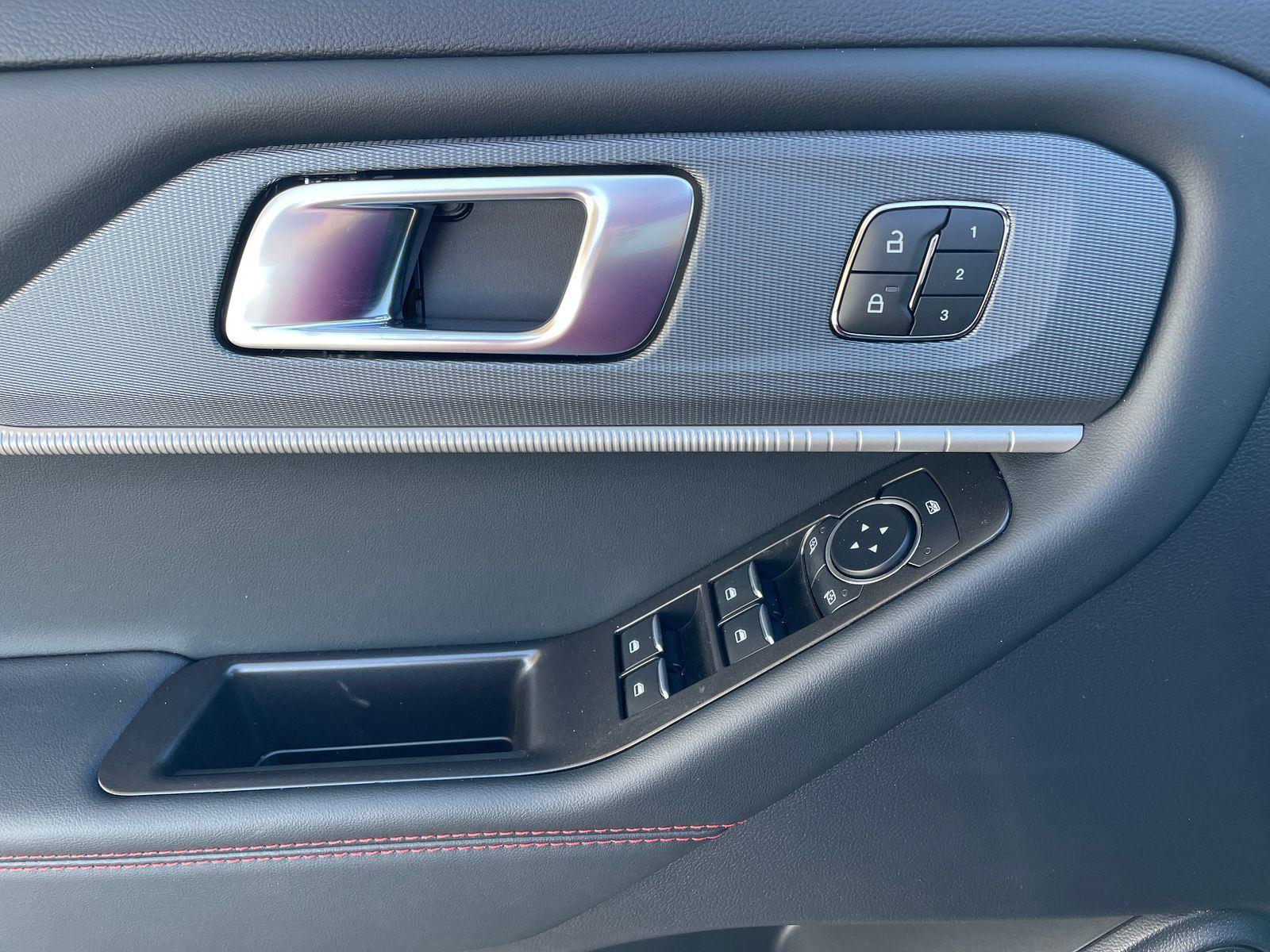 New 2026 Ford Explorer - photo 11