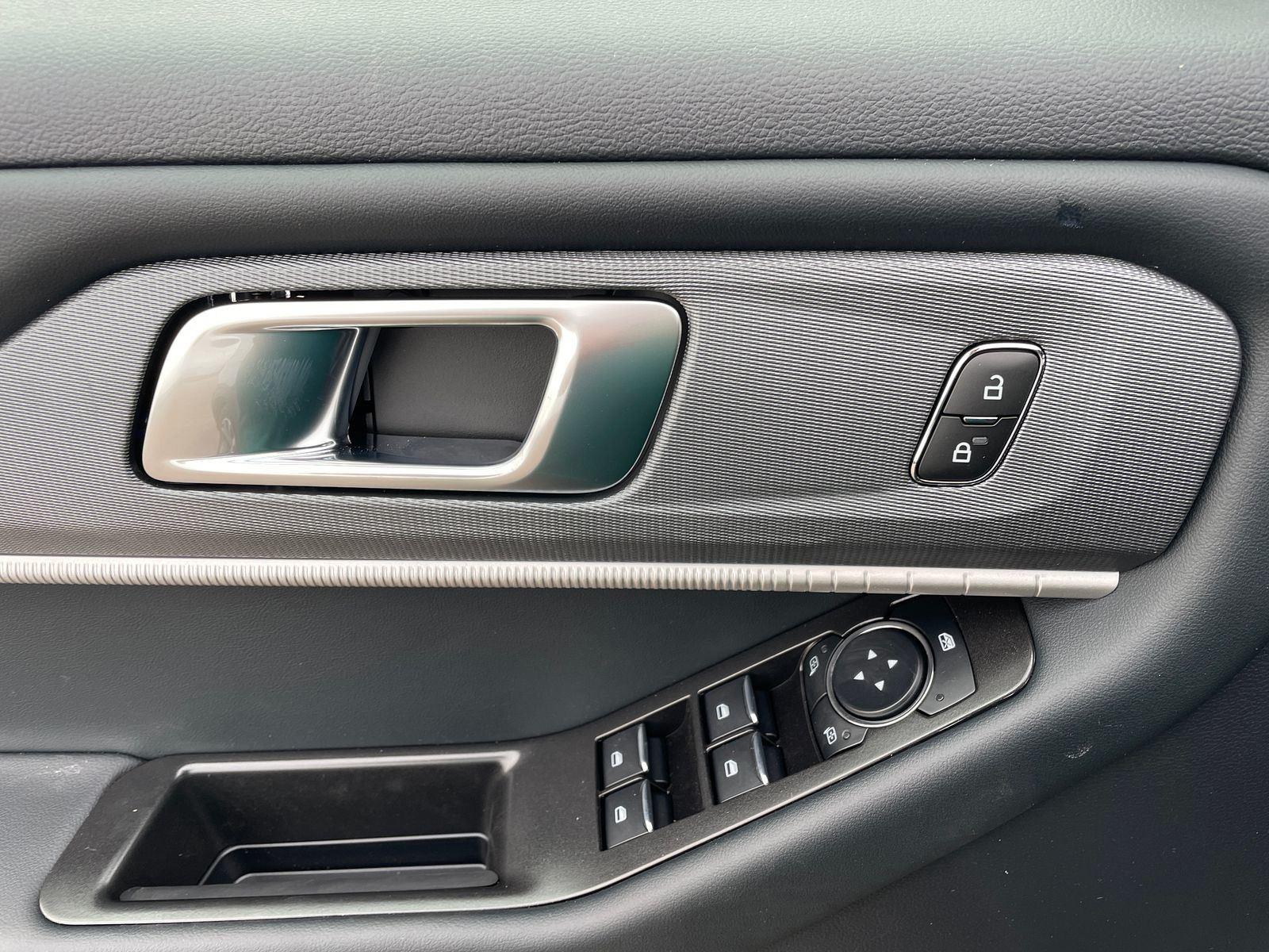 New 2026 Ford Explorer - photo 11