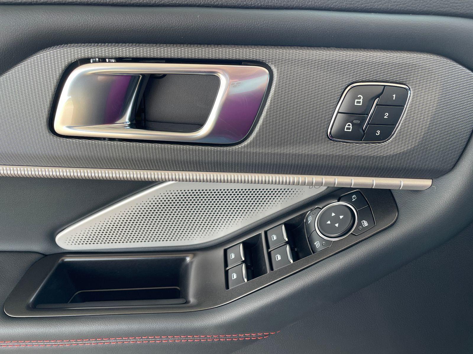 New 2026 Ford Explorer - photo 11