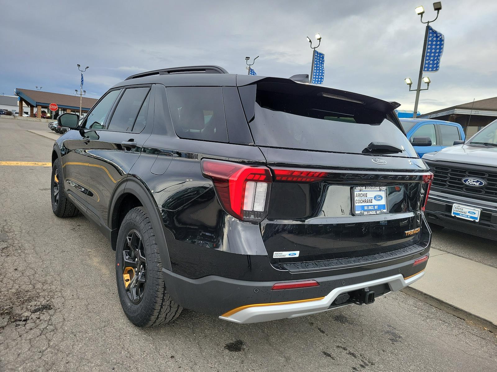 New 2026 Ford Explorer - photo 2