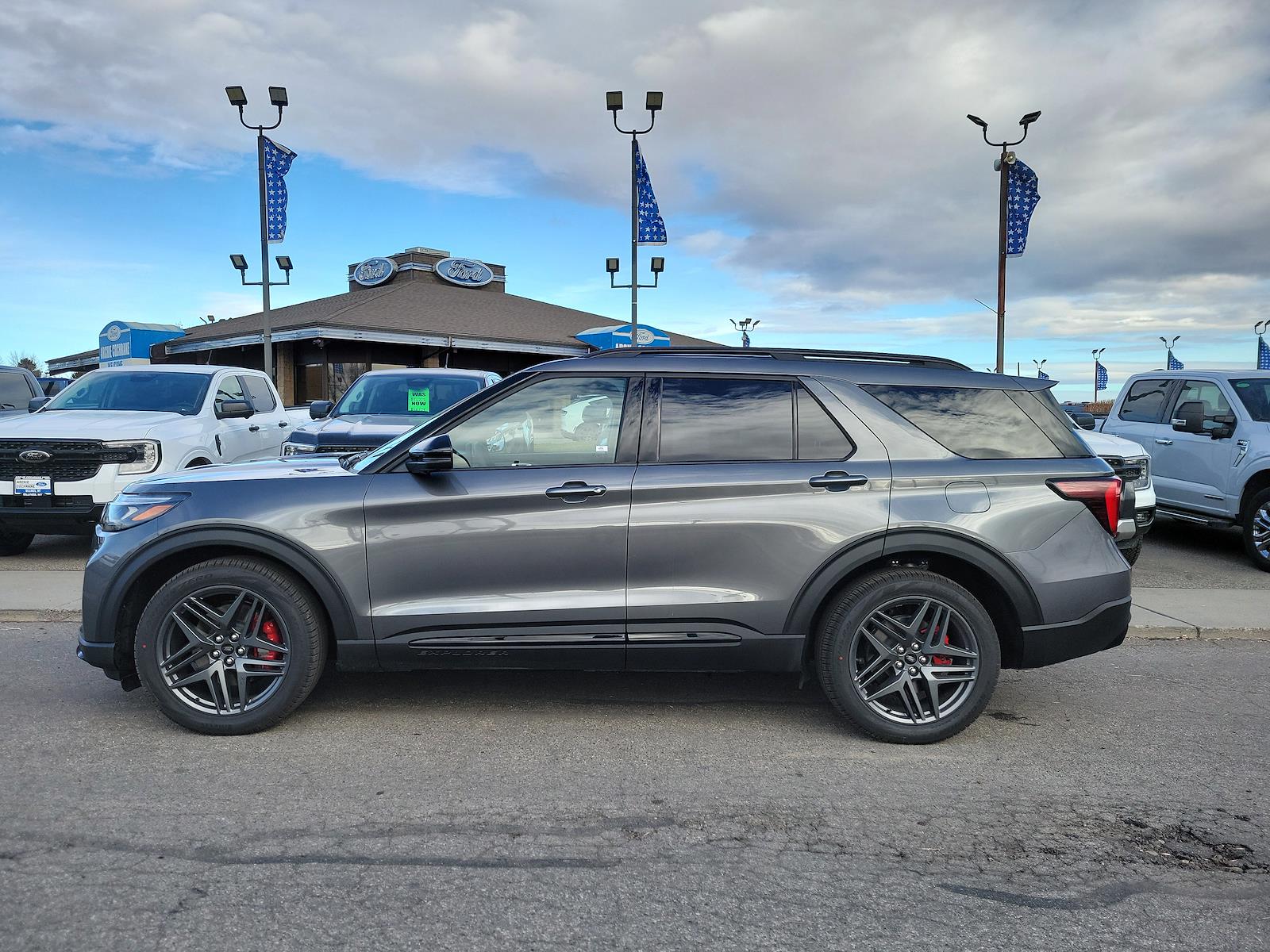 New 2026 Ford Explorer - photo 6