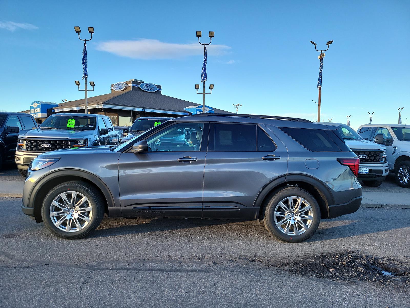 New 2026 Ford Explorer - photo 5