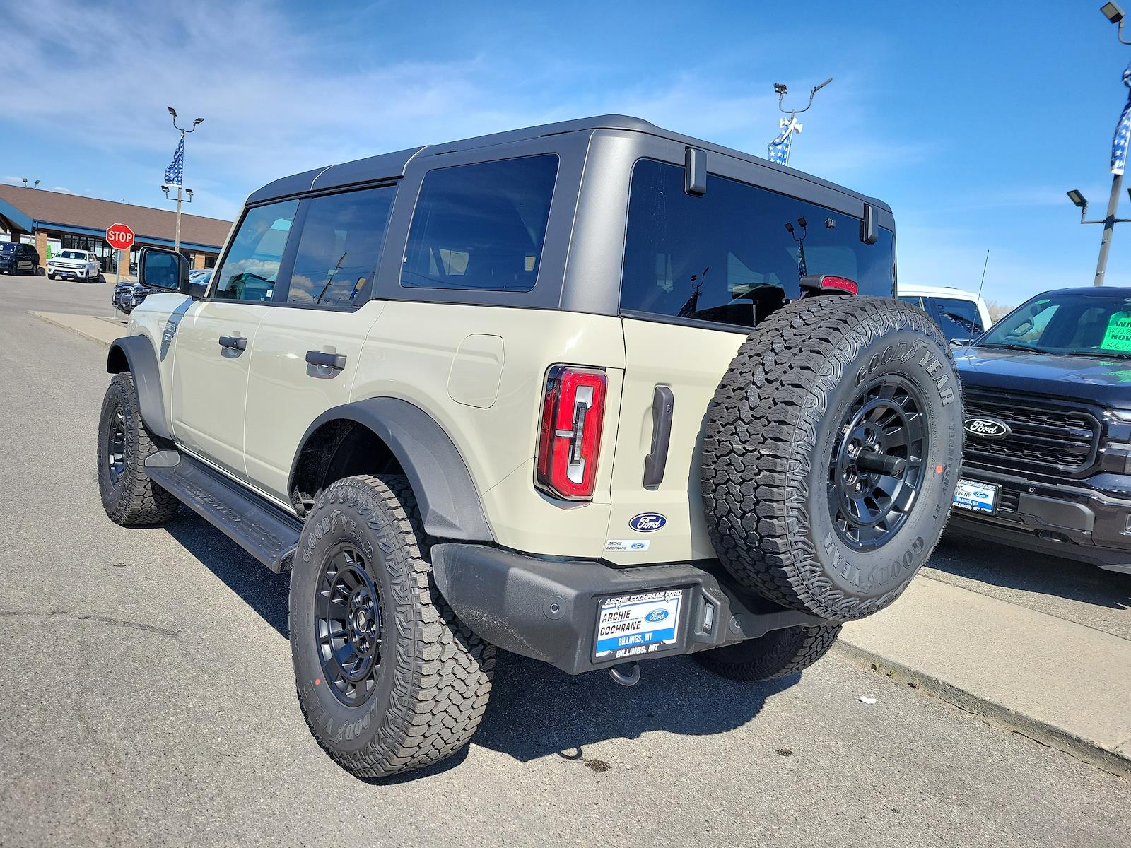 New 2026 Ford Bronco - photo 2