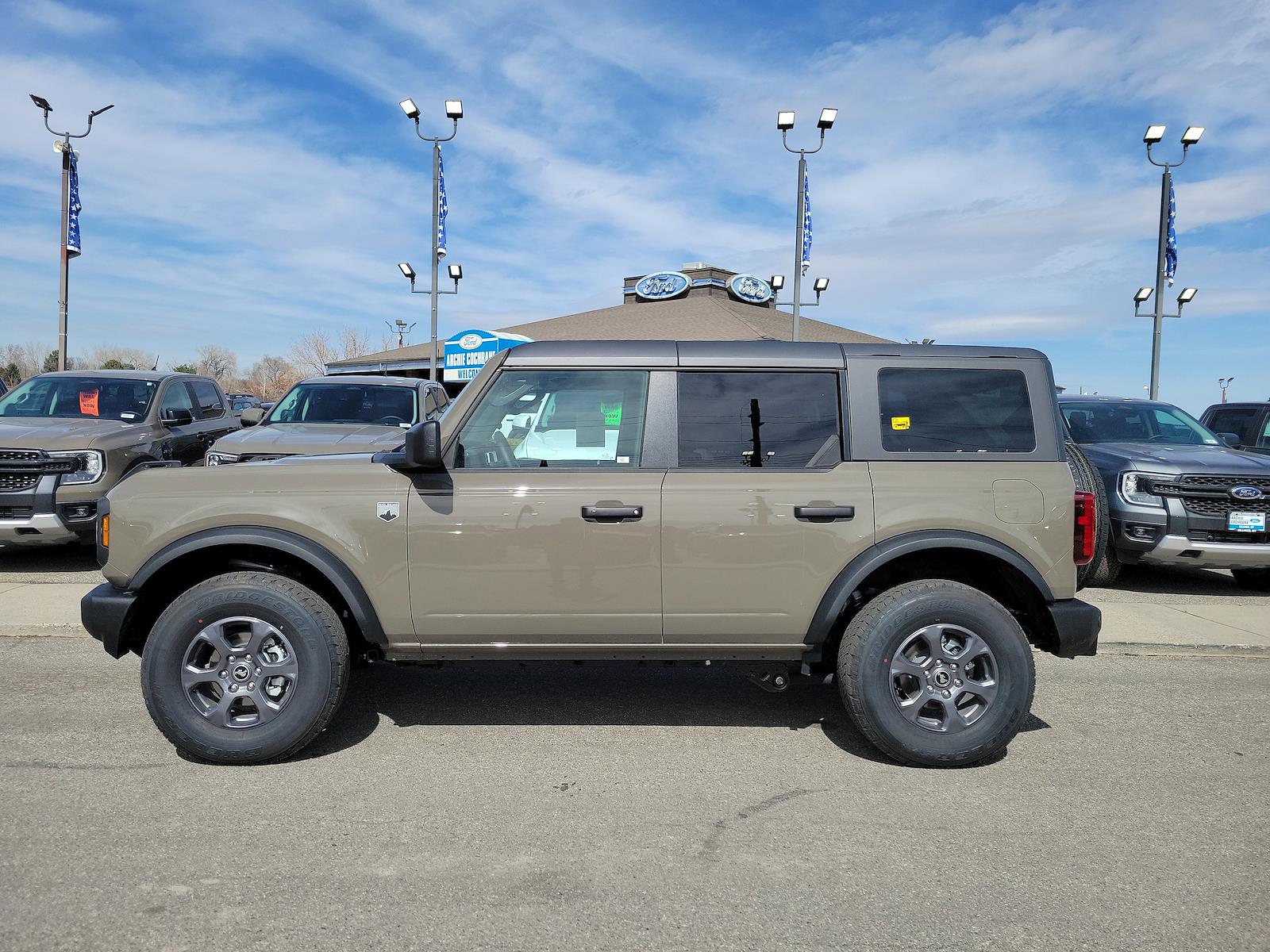 New 2026 Ford Bronco - photo 2